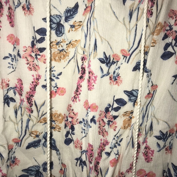 Style & Co Petite Woman's Floral Blouse - Picture 4 of 4